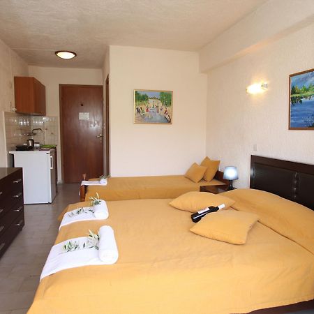 Elounda Olive Garden Apts & Studios Екстер'єр фото